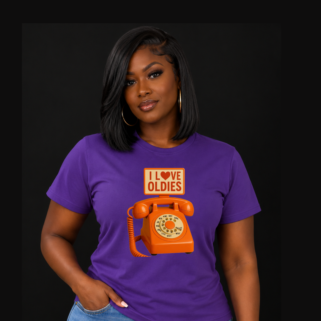 "I ❤️ Oldies” Retro Phone T-Shirt