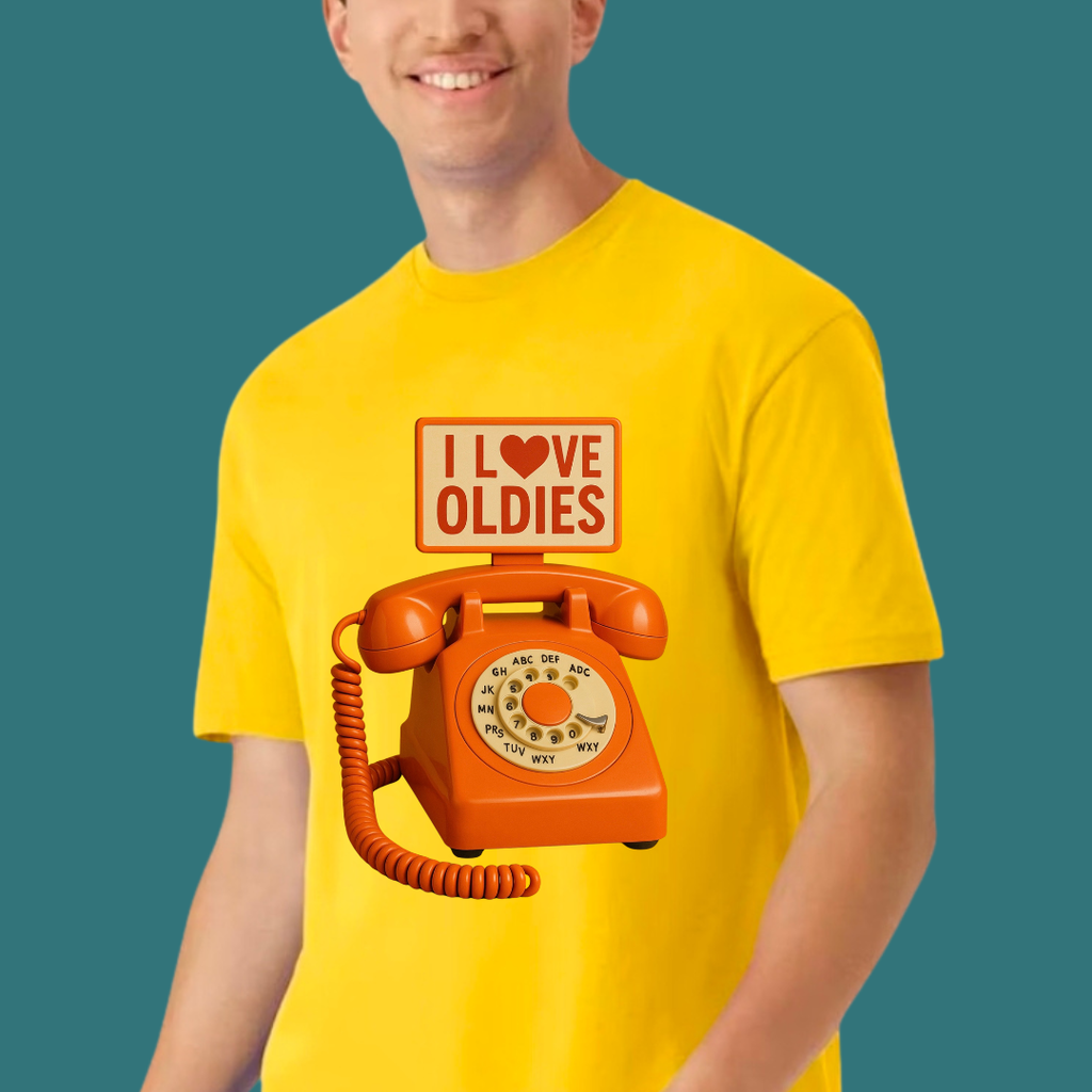 "I ❤️ Oldies” Retro Phone T-Shirt